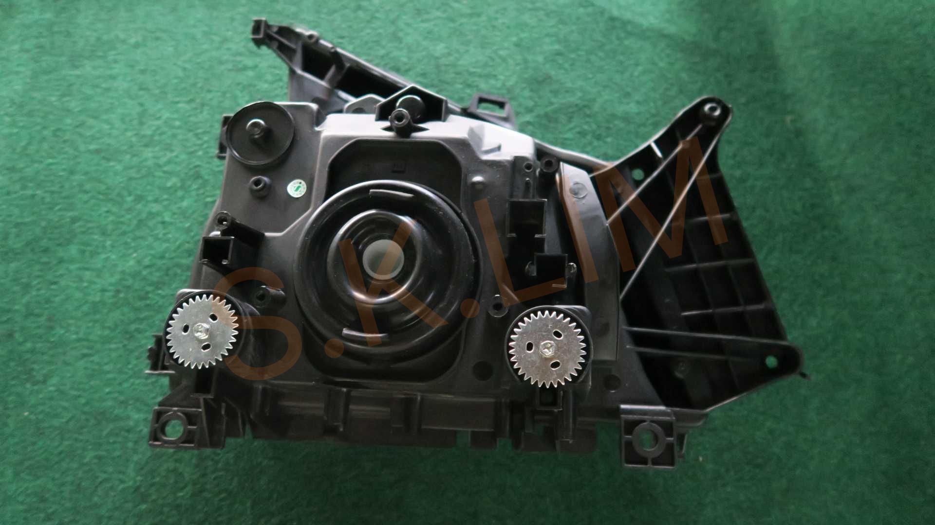 Isuzu NKR55/NPR71/NQR Head Lamp / Lampu Depan 2010/2011' - Aftermarket