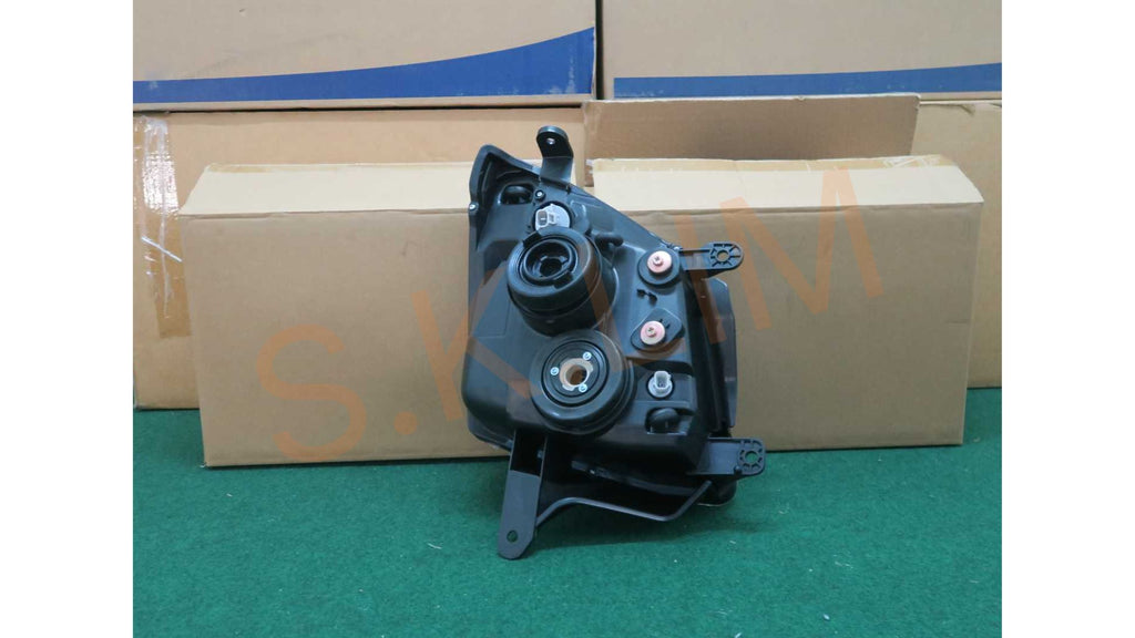 Isuzu D-Max 2007' 3.0 Head Lamp / Lampu Depan - Aftermarket