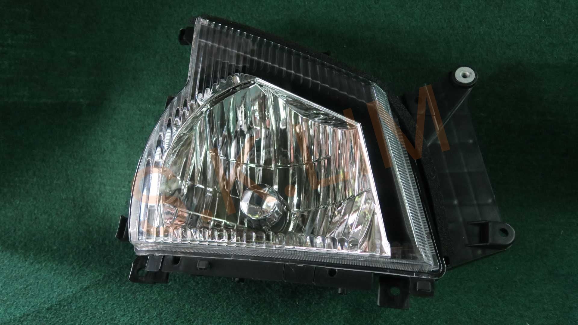 Isuzu NKR55/NPR71/NQR 2010/2011' Head Lamp / Lampu Depan - Aftermarket