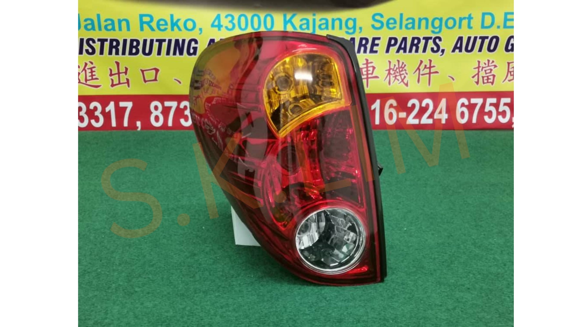 Mitsubishi Triton 2006 KB4T Tail Lamp Left / Lampu Belakang Kiri - Aftermarket *RED*