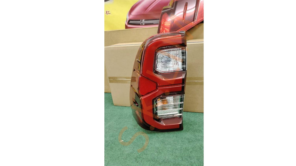 Toyota Hilux 2021' ROCCO GUN125/GUN126 Tail Lamp Left / Lampu Belakang Kiri - Aftermarket *LED*