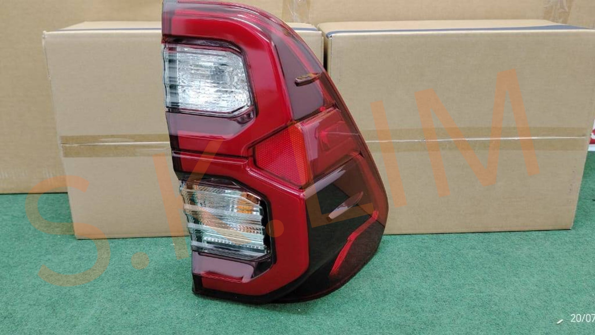 Toyota Hilux 2021' ROCCO GUN125/GUN126 Tail Lamp Right / Lampu Belakang Kanan - Aftermarket *LED*