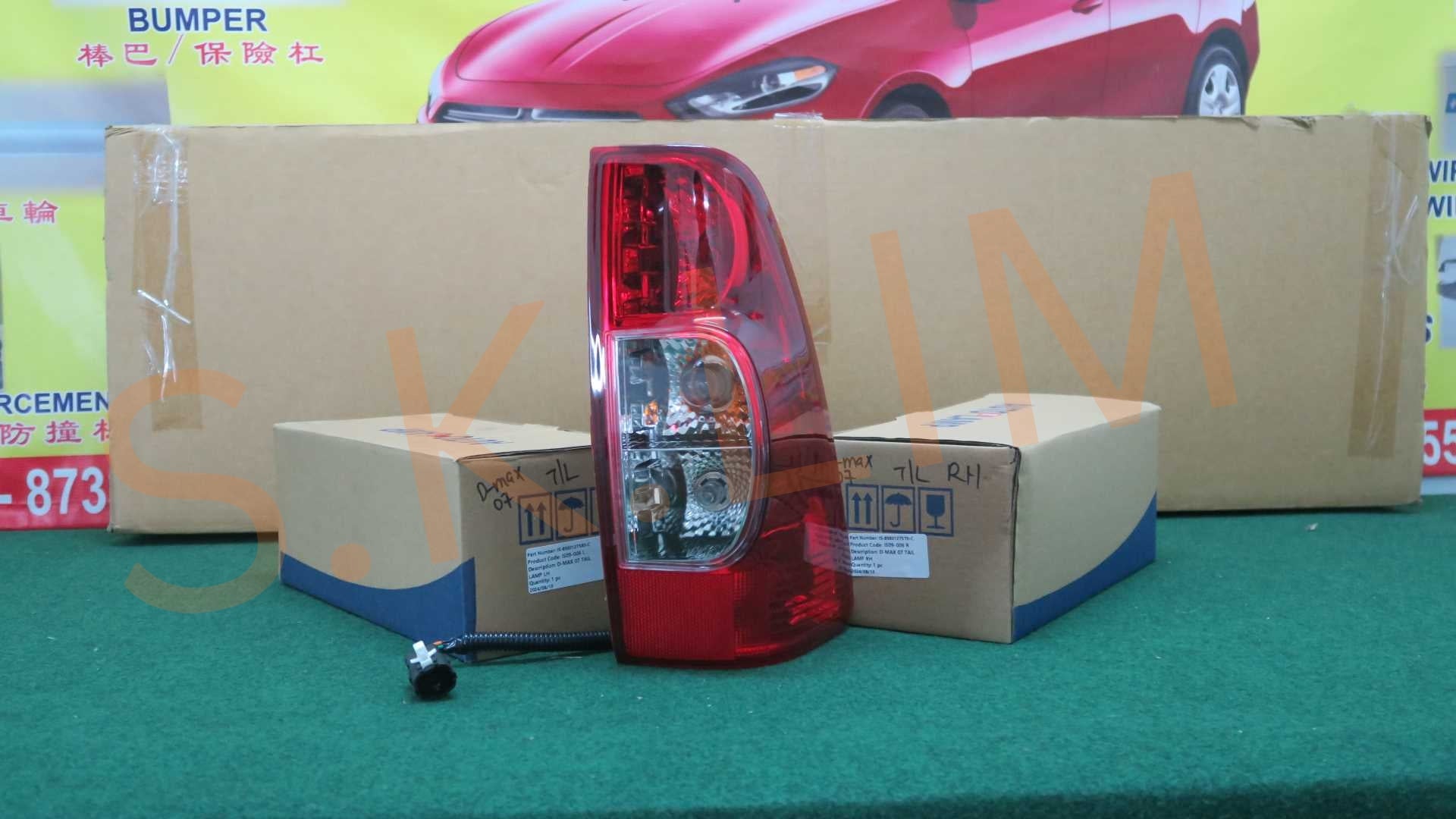 Isuzu D-Max 2007'-2012' NM Tail Lamp Right / Lampu Belakang Kanan - Aftermarket