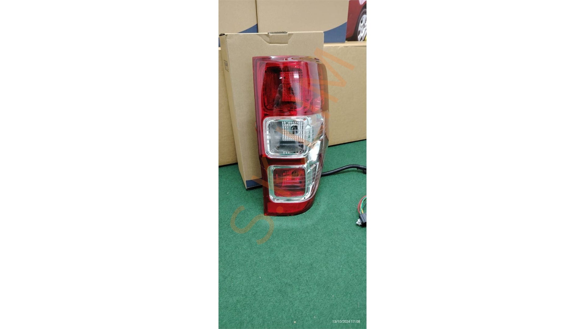 Ford Ranger 2016' T6/T7 Tail Lamp Right / Lampu Belakang Kanan - Aftermarket *RED*With FOG LAMP*