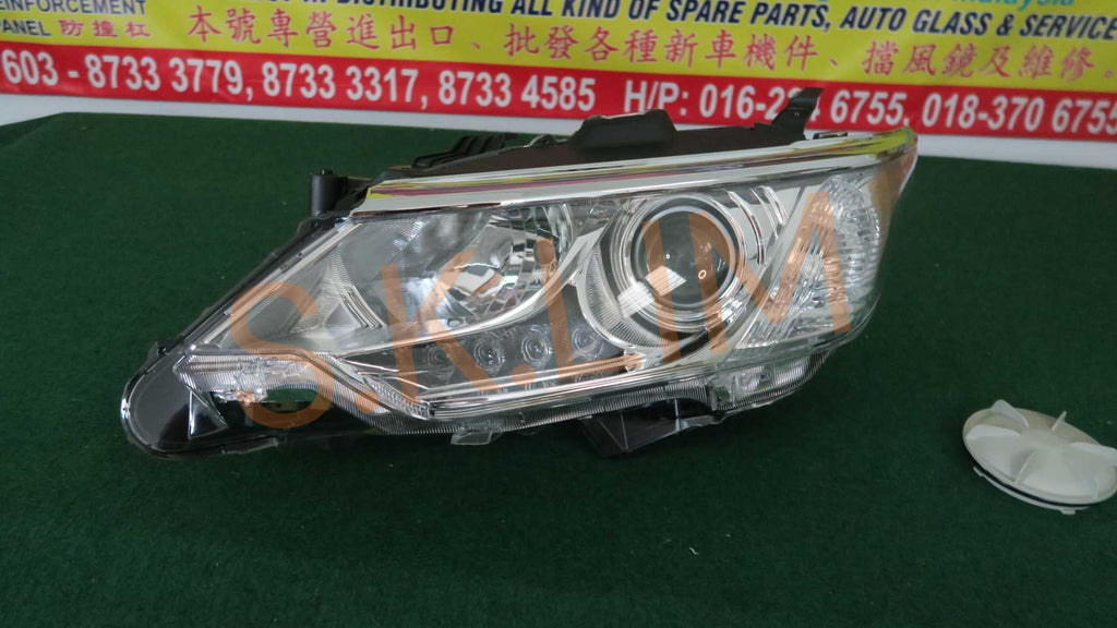 Toyota Camry 2015-2017 ACV50/ASV51 Head Lamp Left / Lampu Besar Kiri - Aftermarket *HID*NOT HYBRID*