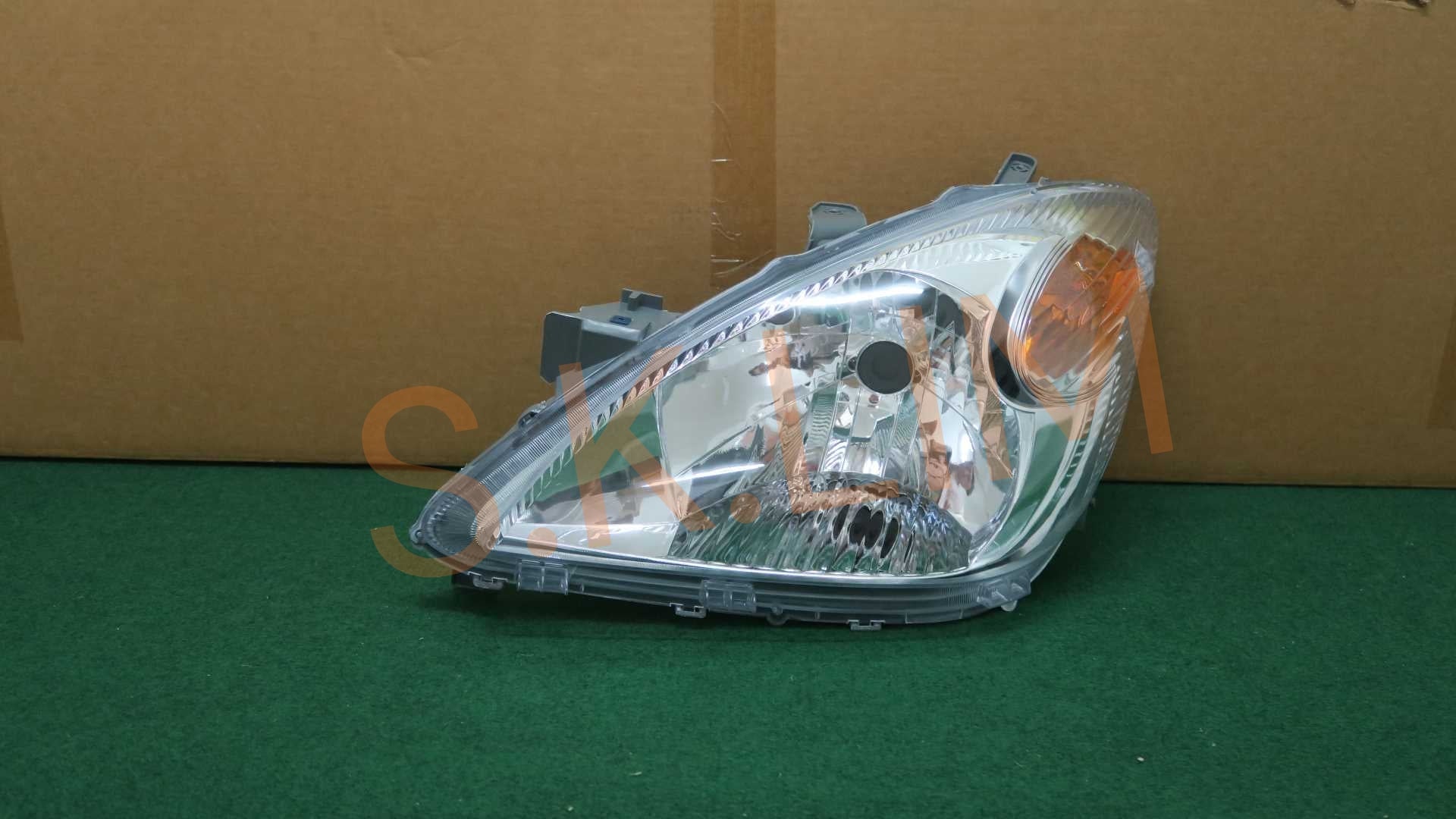 Toyota Avanza 2006' NM Head Lamp Left / Lampu Besar Kiri - Aftermarket