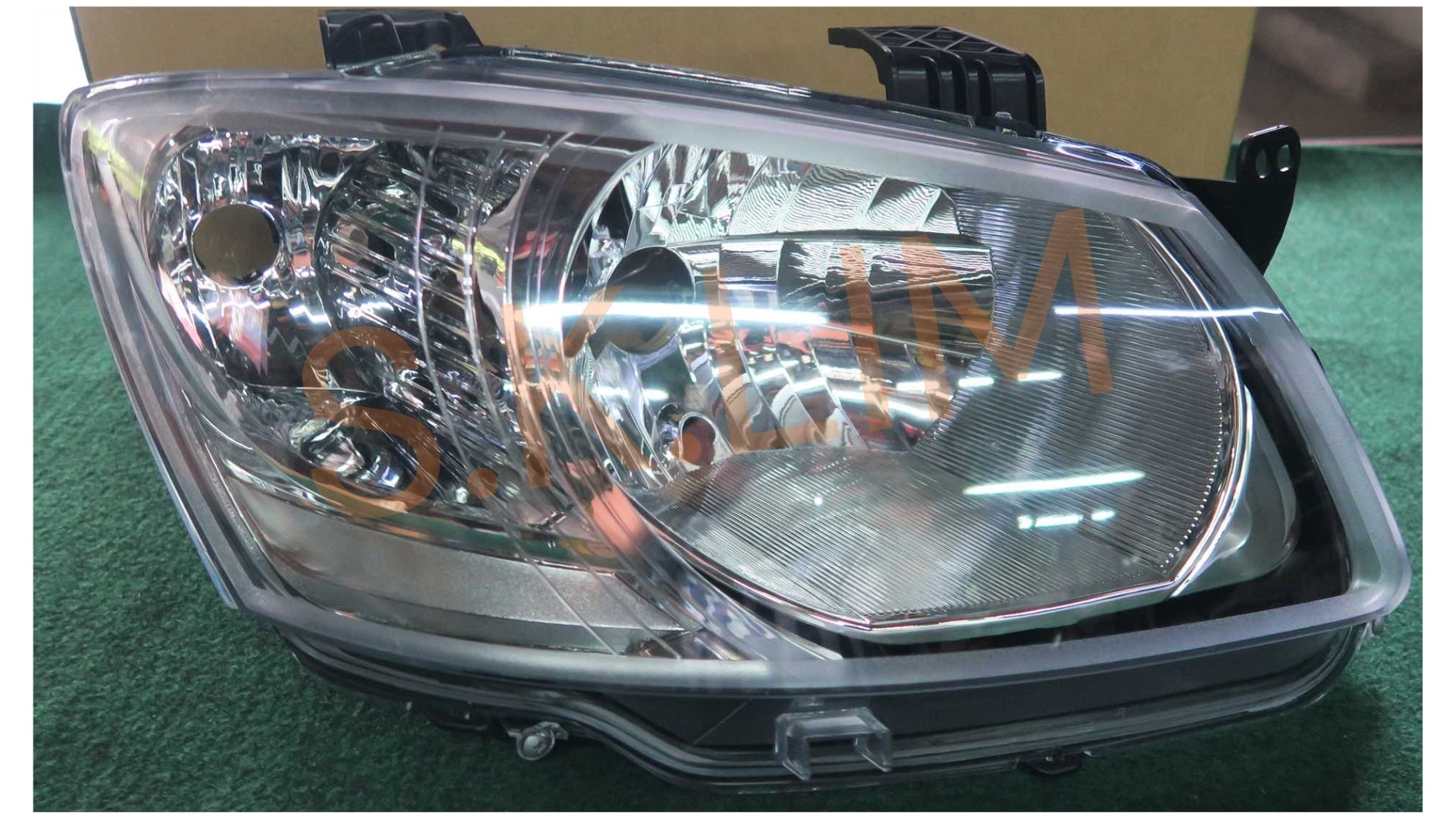 Proton Saga BLM Head Lamp Right / Lampu Besar Kanan - Aftermarket