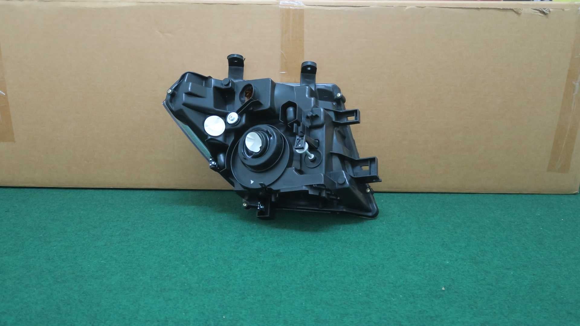 Nissan Navara D40T Head Lamp Left / Lampu Besar Kiri - Aftermarket - Without HID