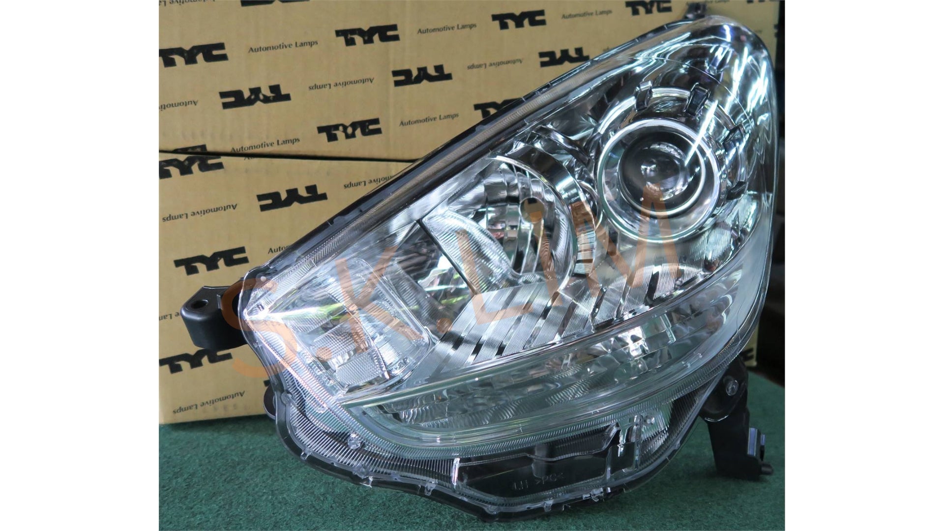 Perodua Myvi 2011' D54T Head Lamp Left / Lampu Besar Kiri - Aftermarket