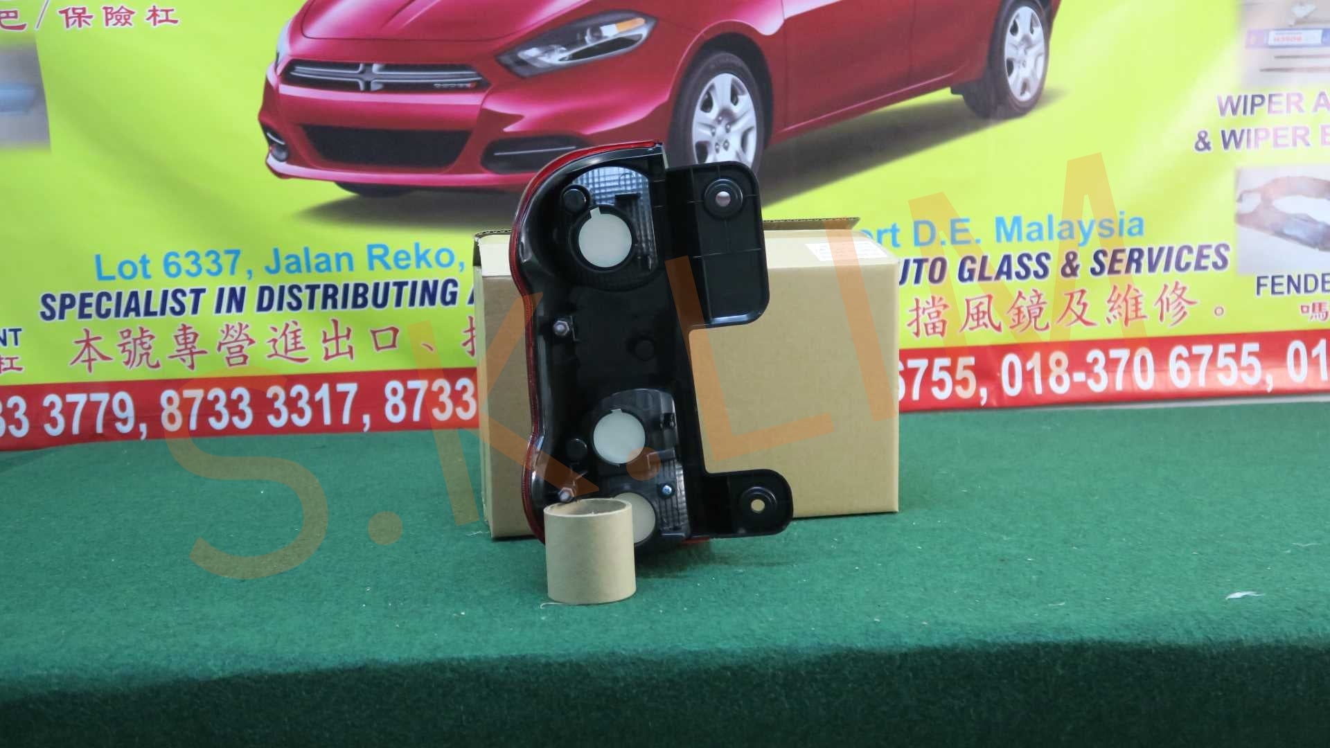 Nissan NV200 M20L VAN Tail Lamp Right / Lampu Belakang Kanan - Aftermarket