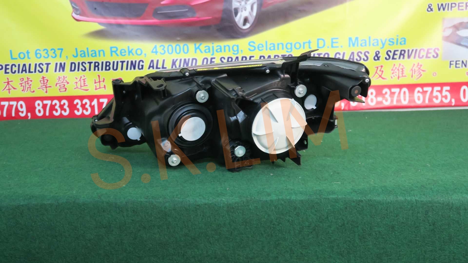 Toyota Camry 2012/2013' ACV50/SV50 Head Lamp Right / Lampu Besar Kanan - Aftermarket *HID* KOITO 06-212*