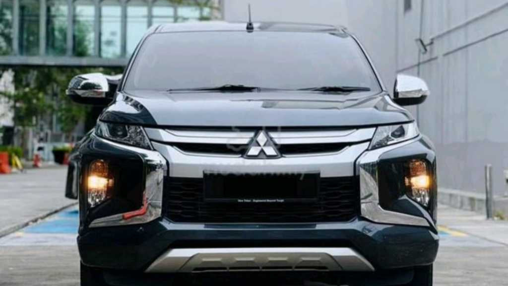 Mitsubishi Triton 2019' KL1 Bumper Moulding,Upper & Lower, High Spec Front Left & Right Set -Aftermarket *Chrome*