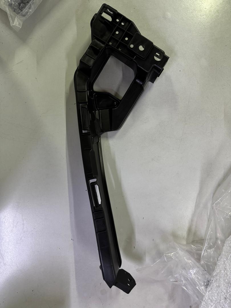 Honda HRV 2019' T7A/T7S Head Lamp Lower Side Bracket Front Left - Genuine