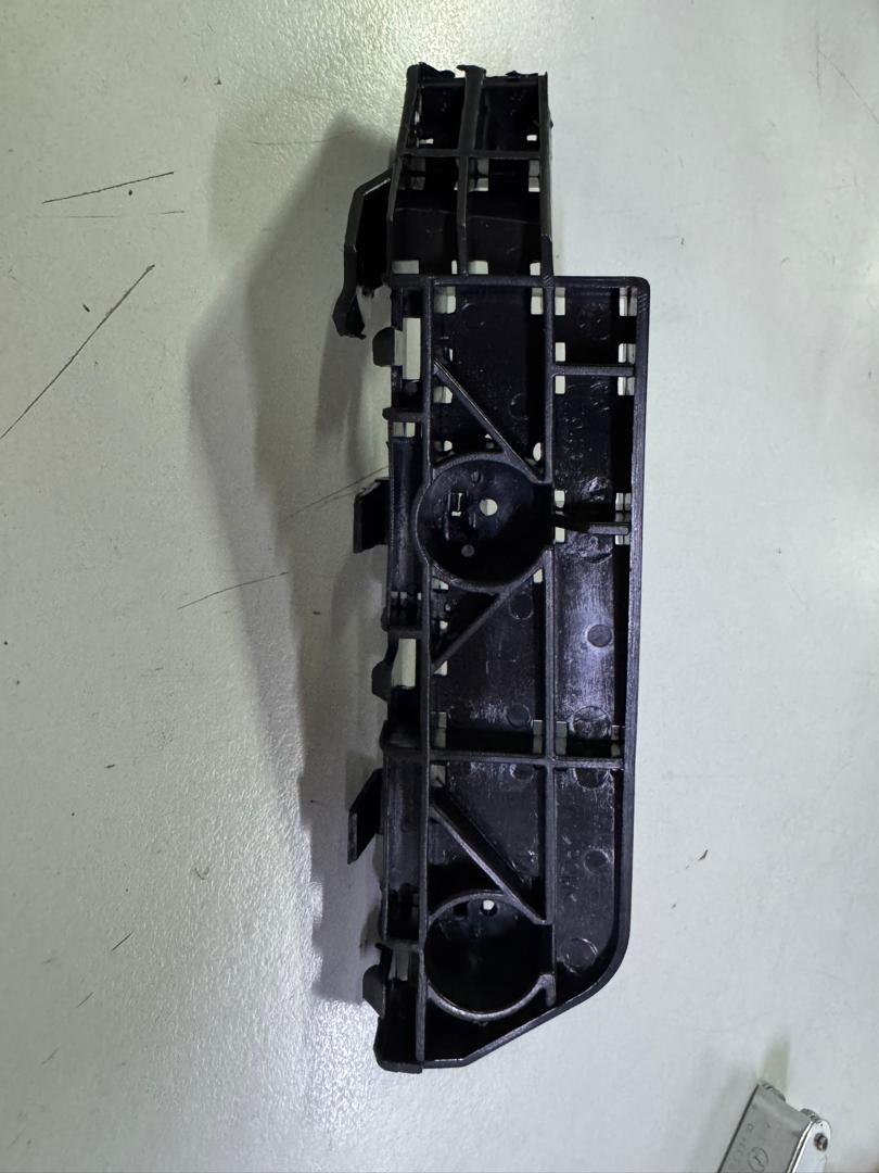 Honda CRV 2007/2008 SWA Bumper Side Bracket Front Left - Aftermarket